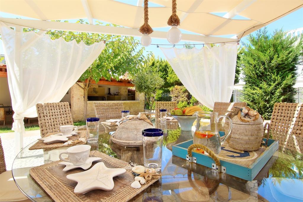 Luxury Villa Sea Melody ปาไลยาโฟไกยา ภายนอก รูปภาพ