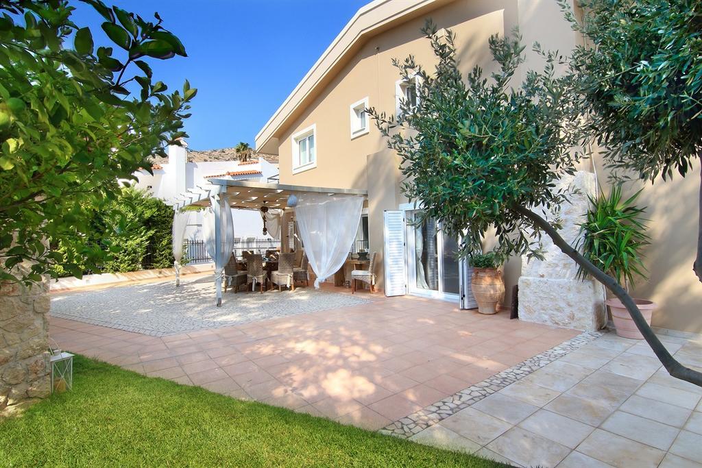 Luxury Villa Sea Melody ปาไลยาโฟไกยา ภายนอก รูปภาพ